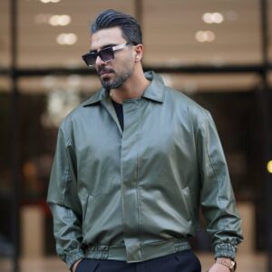 Alternative view of کت چرم دهه شصتی